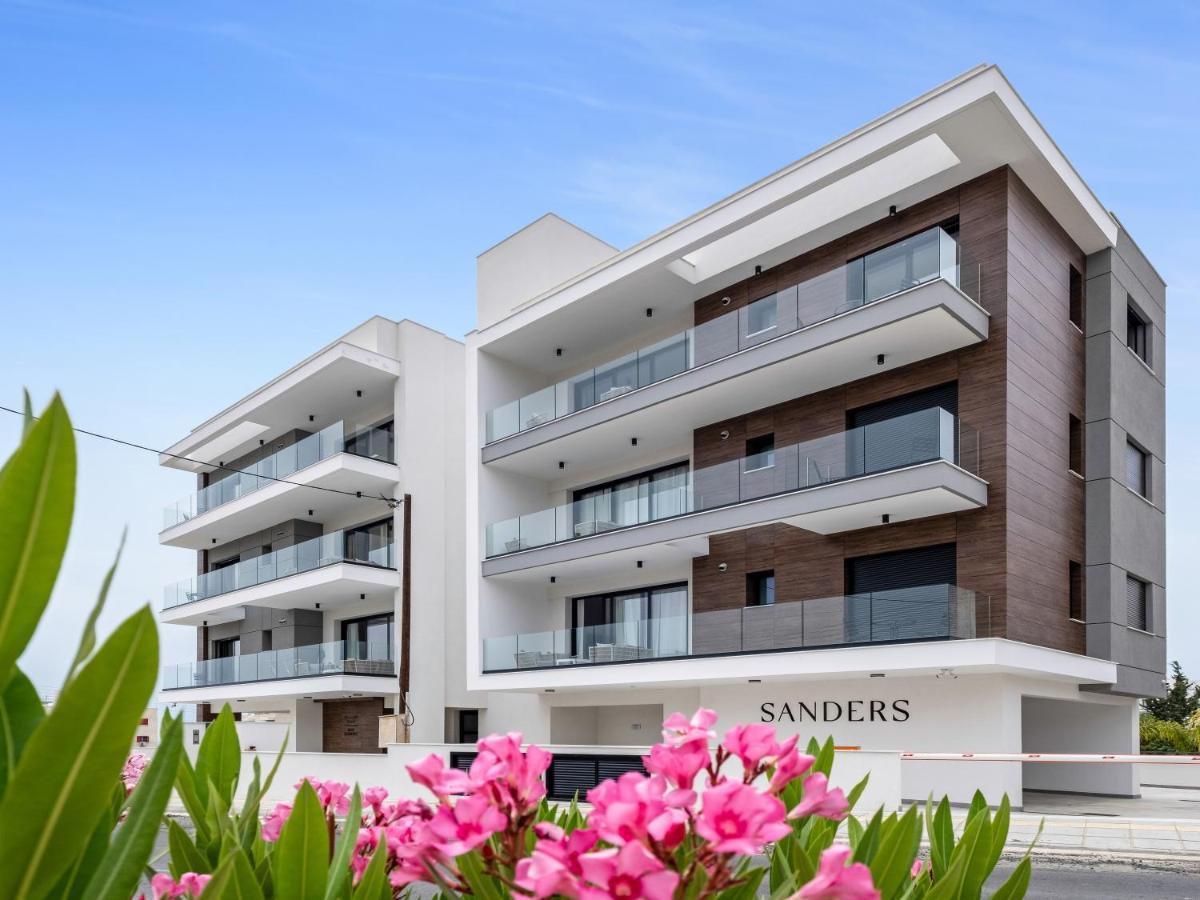 Sanders Elgio ลิมาซอล ภายนอก รูปภาพ